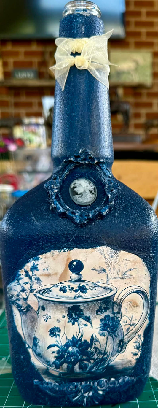 Tea pot Blue