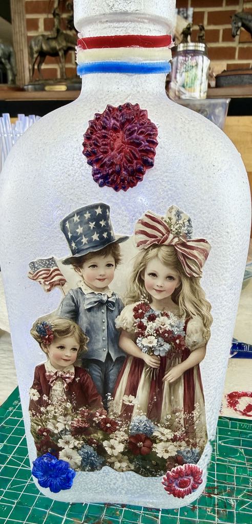 Fourth of July family White lighted